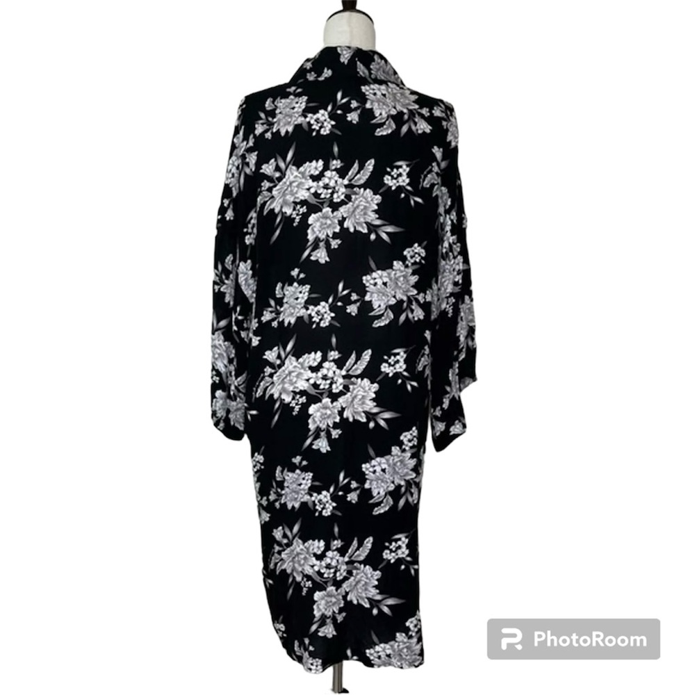 Spiritual Gangster Black Floral “Maya” Kimono OSFM, NEW NIP - Picture 3 of 8